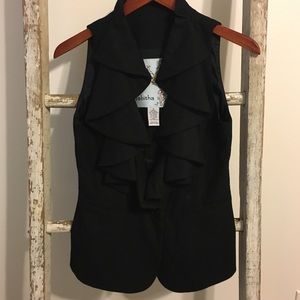 NWOT Tabitha sleeveless blazer